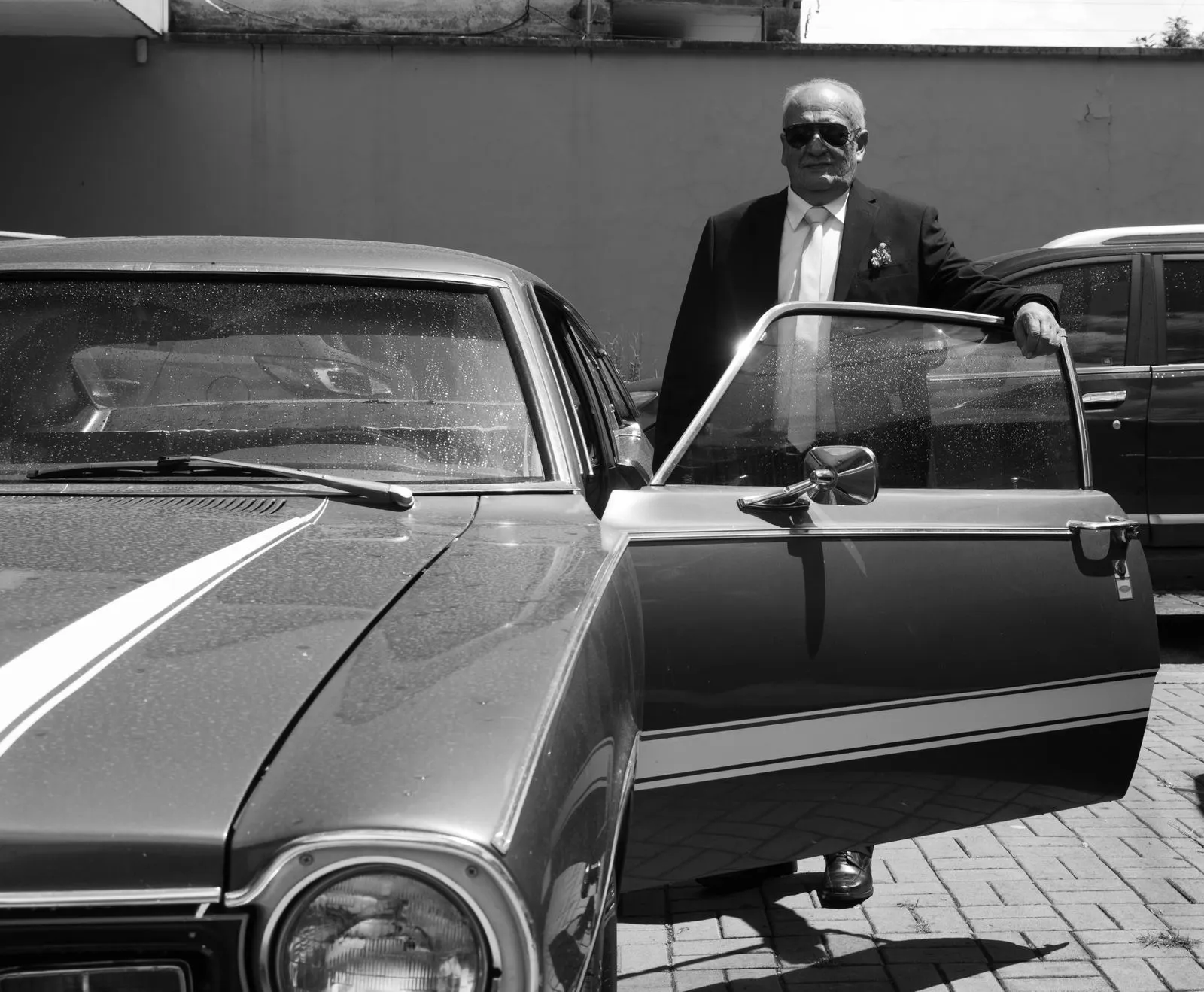 What to Consider When Booking a Chauffeur